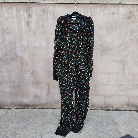 Tipsy elves Christmas 1 piece pajamas with hood - Picture 9 of 9